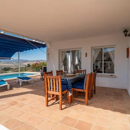 Mariposa Large 2 Bedroom Views
