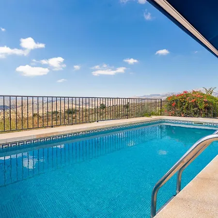 Villa Mariposa Large 2 Bedroom Views